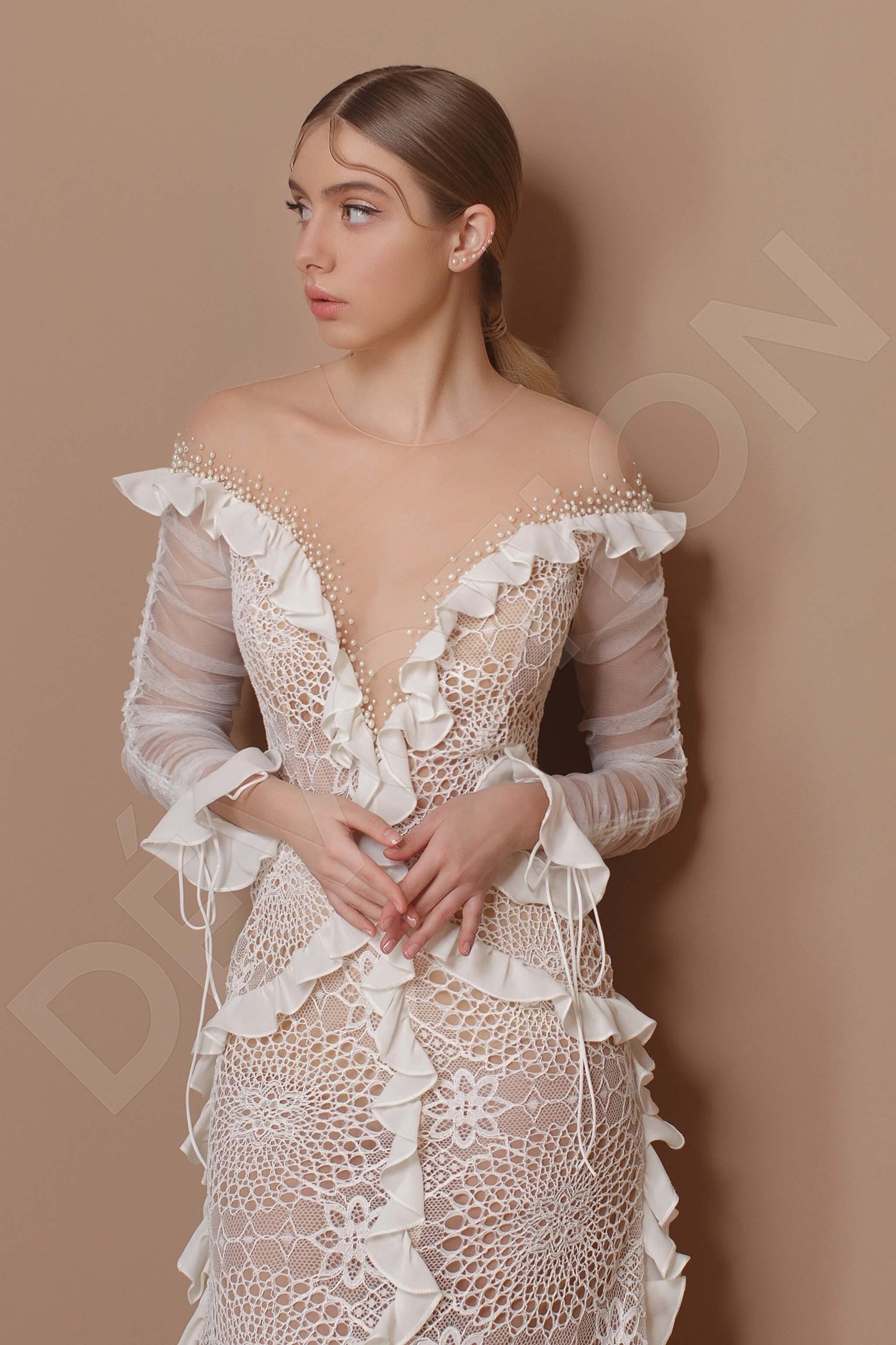 Flanelia Illusion back Sheath/Column Long sleeve Wedding Dress 2