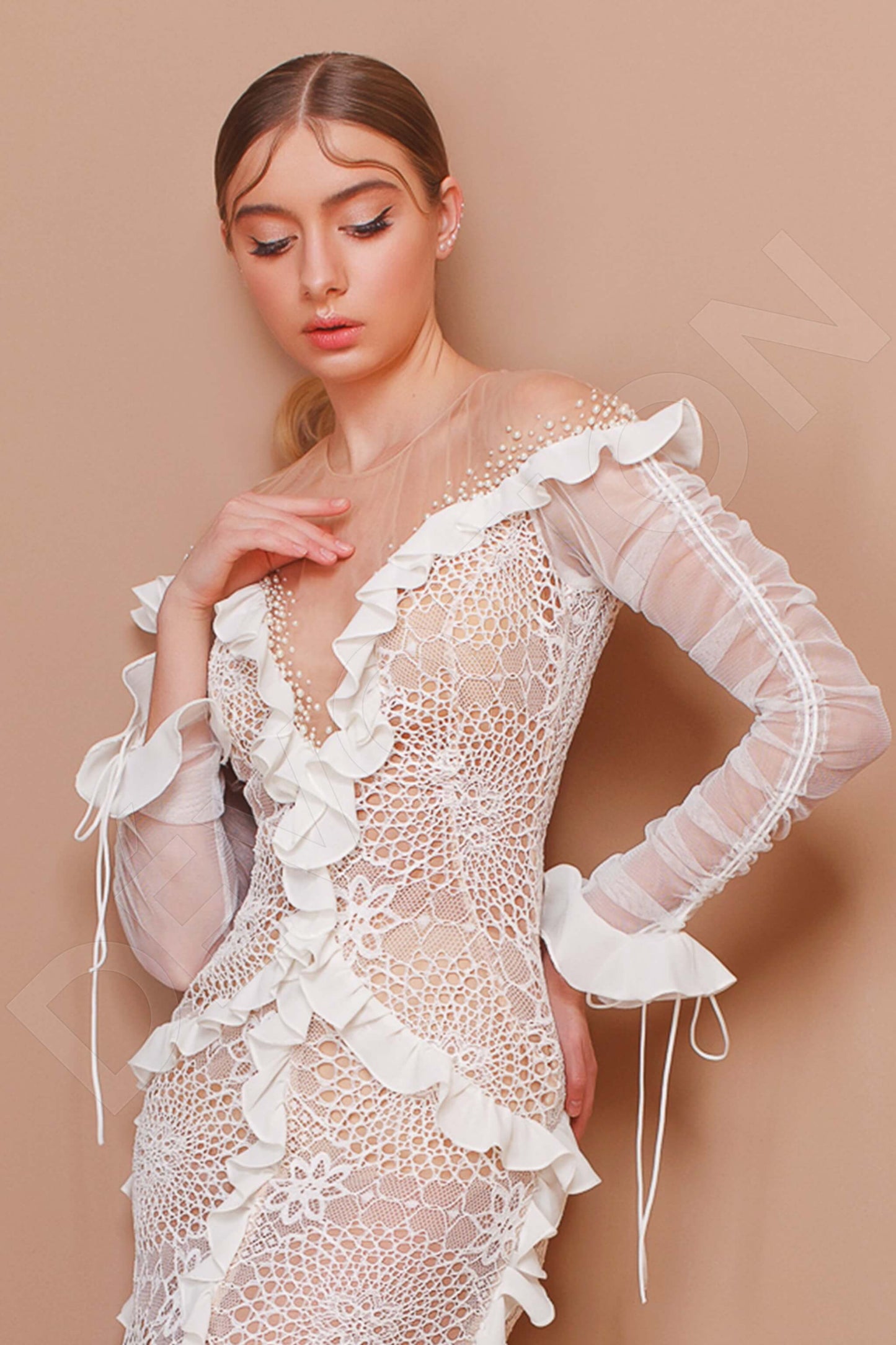 Flanelia Illusion back Sheath/Column Long sleeve Wedding Dress 3