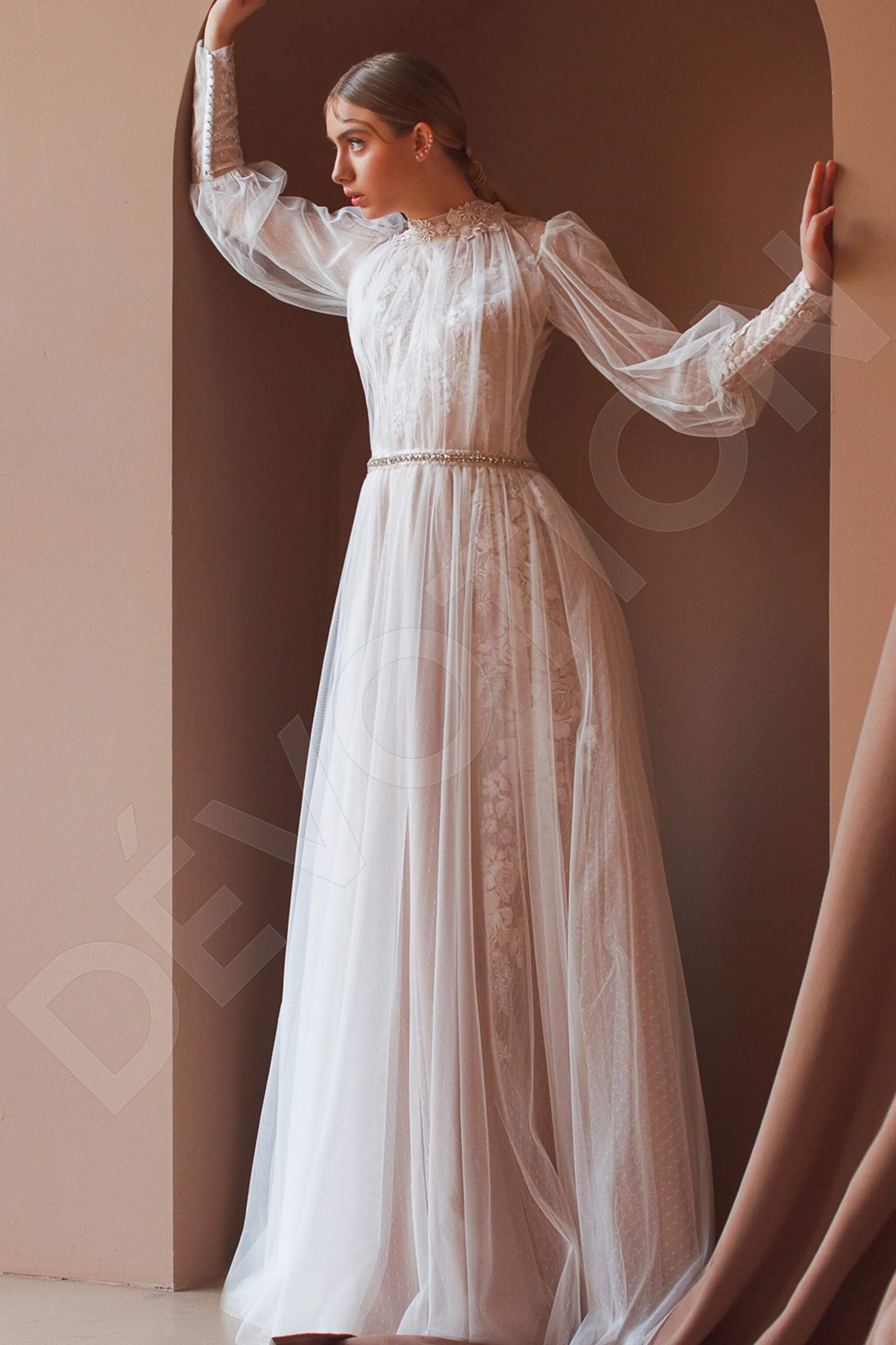 Lidina Full back A-line Long sleeve Wedding Dress Front