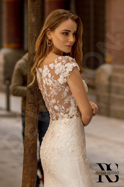 Kristinia Full back Trumpet/Mermaid Short/ Cap sleeve Wedding Dress 3