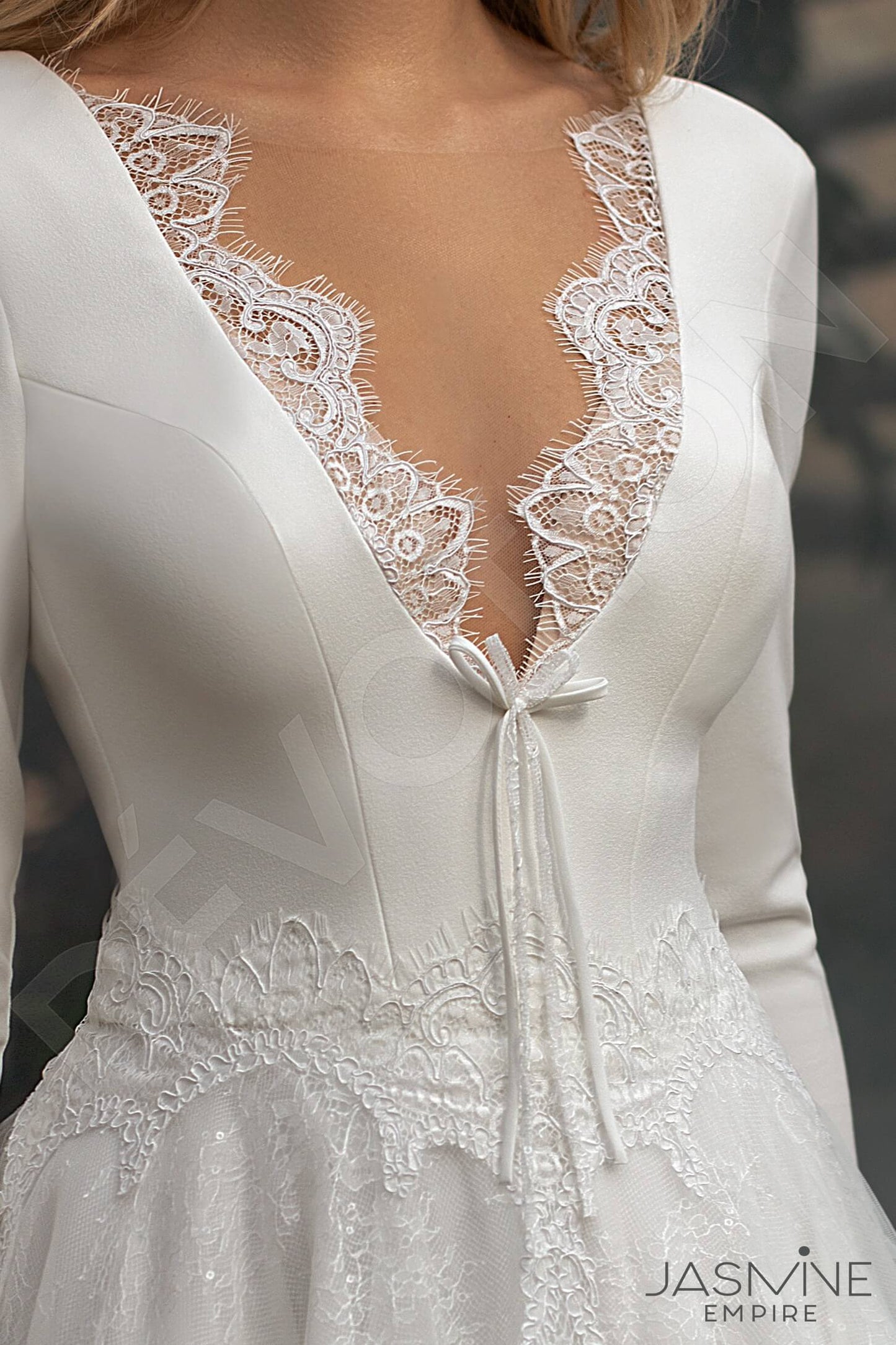 Vitalina Open back A-line Long sleeve Wedding Dress 5
