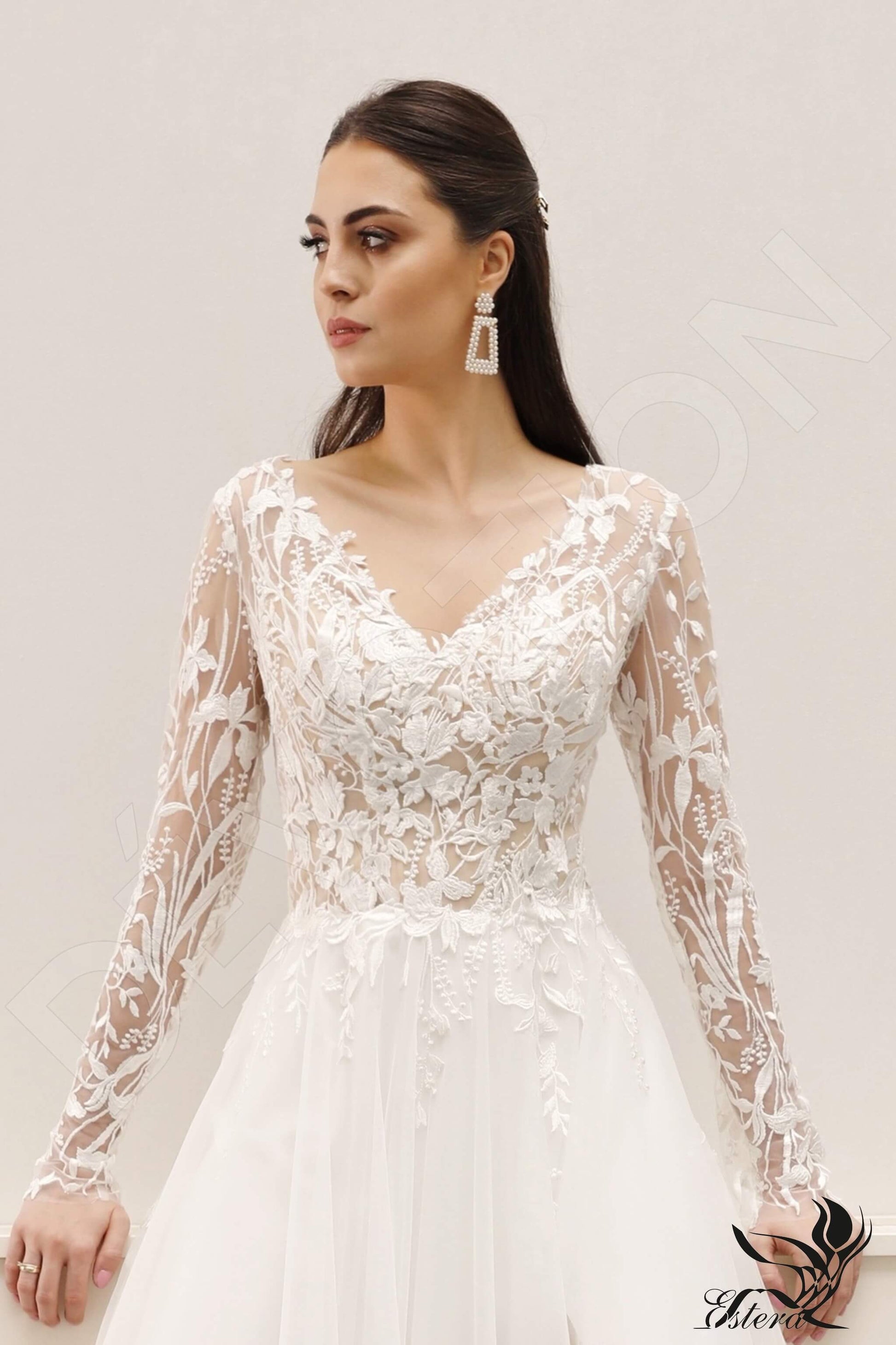 Dzalla A-line V-neck Ivory Wedding dress