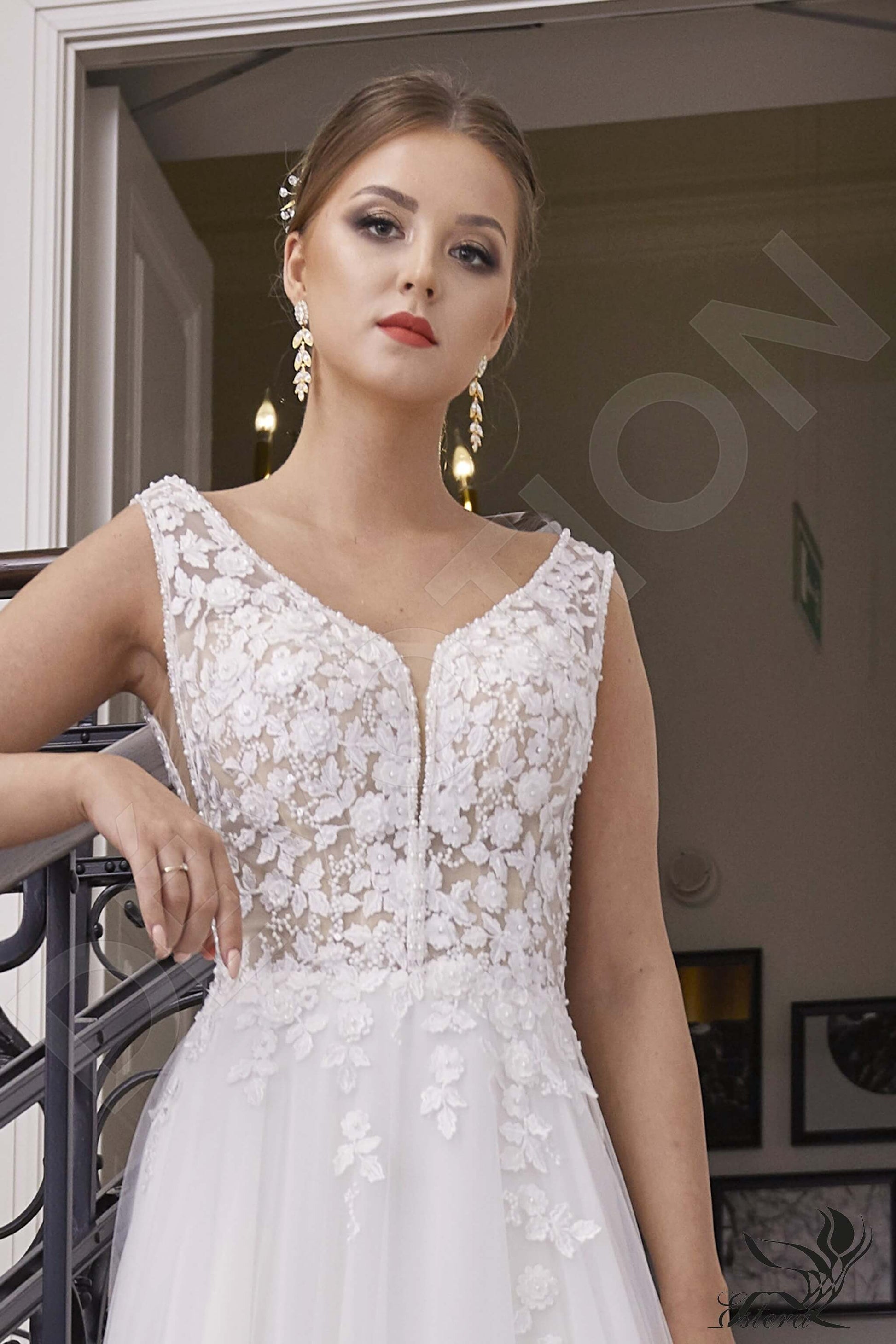 Fabiana A-line V-neck Ivory Wedding dress
