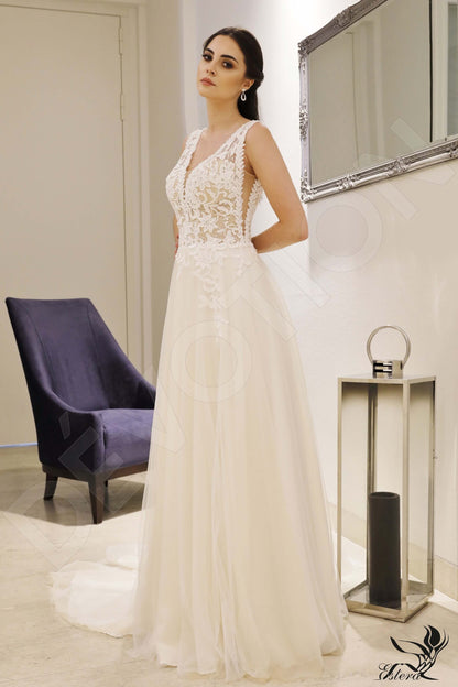 Lamis Open back A-line Sleeveless Wedding Dress Front