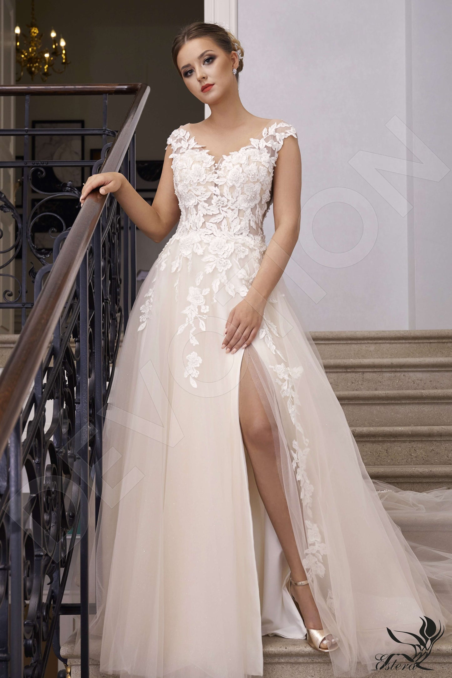 Lilla Full back A-line Sleeveless Wedding Dress Front