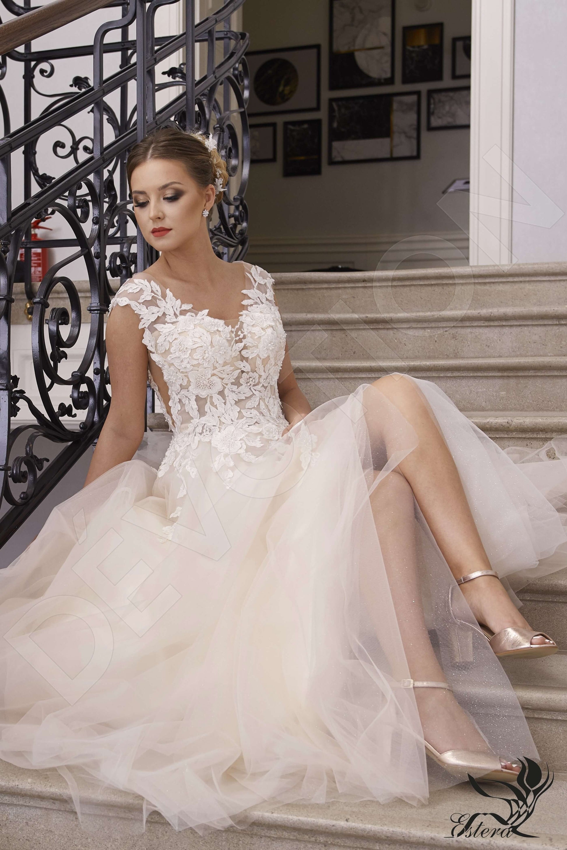 Lilla A-line V-neck Ivory Lightpink Wedding dress