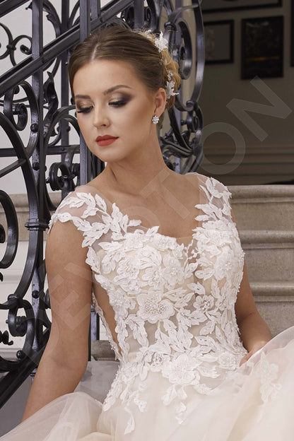 Lilla Full back A-line Sleeveless Wedding Dress 2