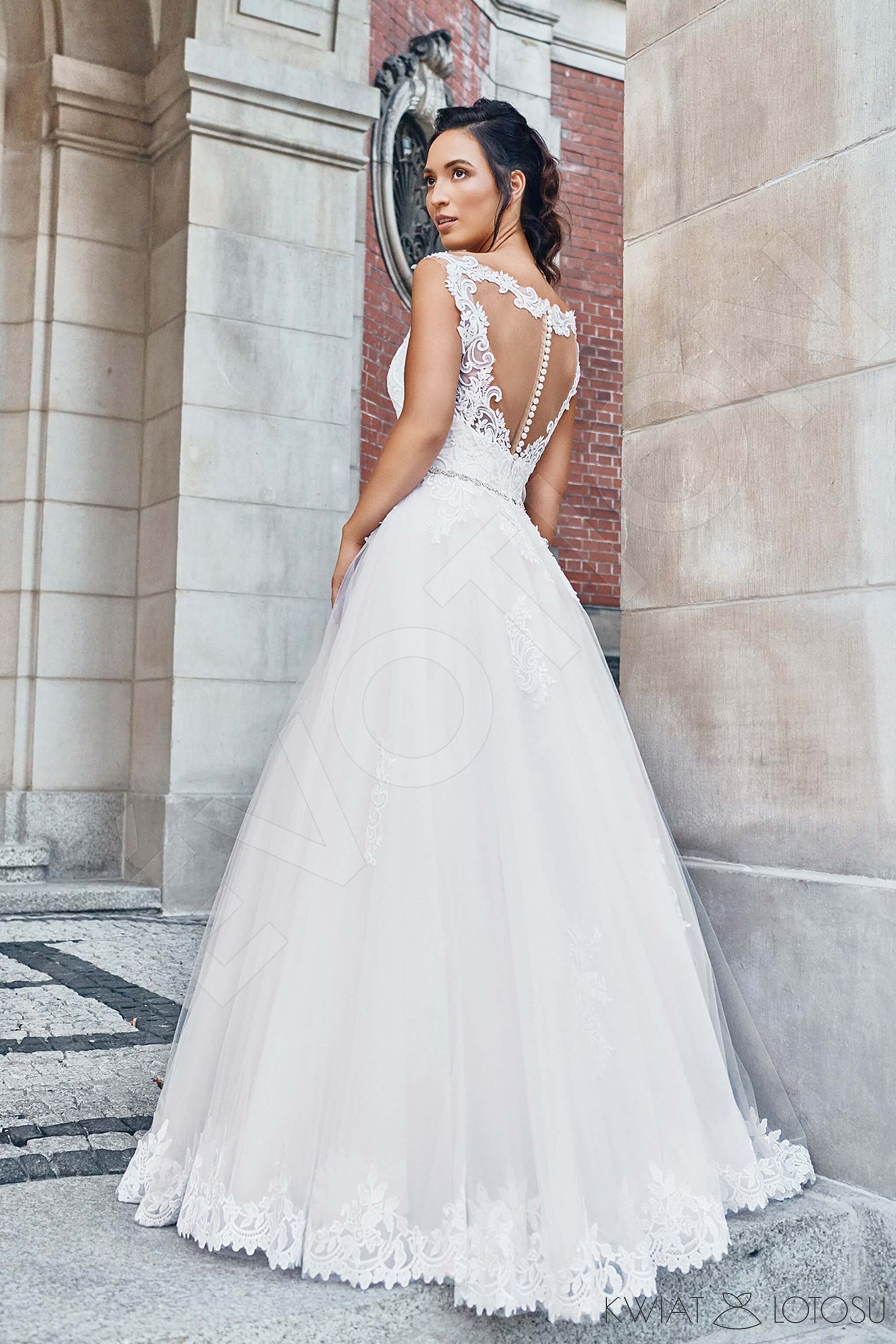 Carmen A-line V-neck White Wedding dress
