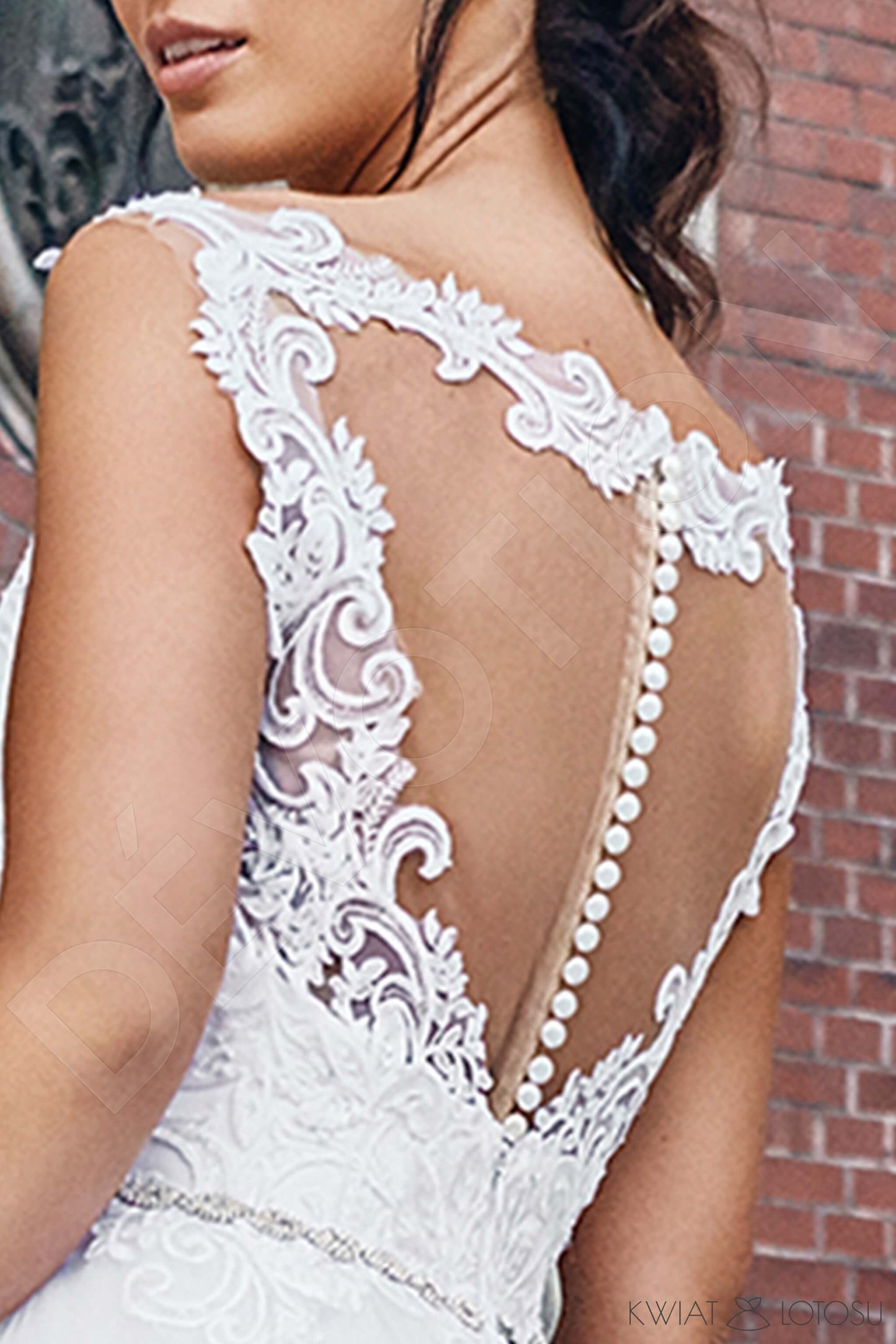 Carmen Full back A-line Sleeveless Wedding Dress 4