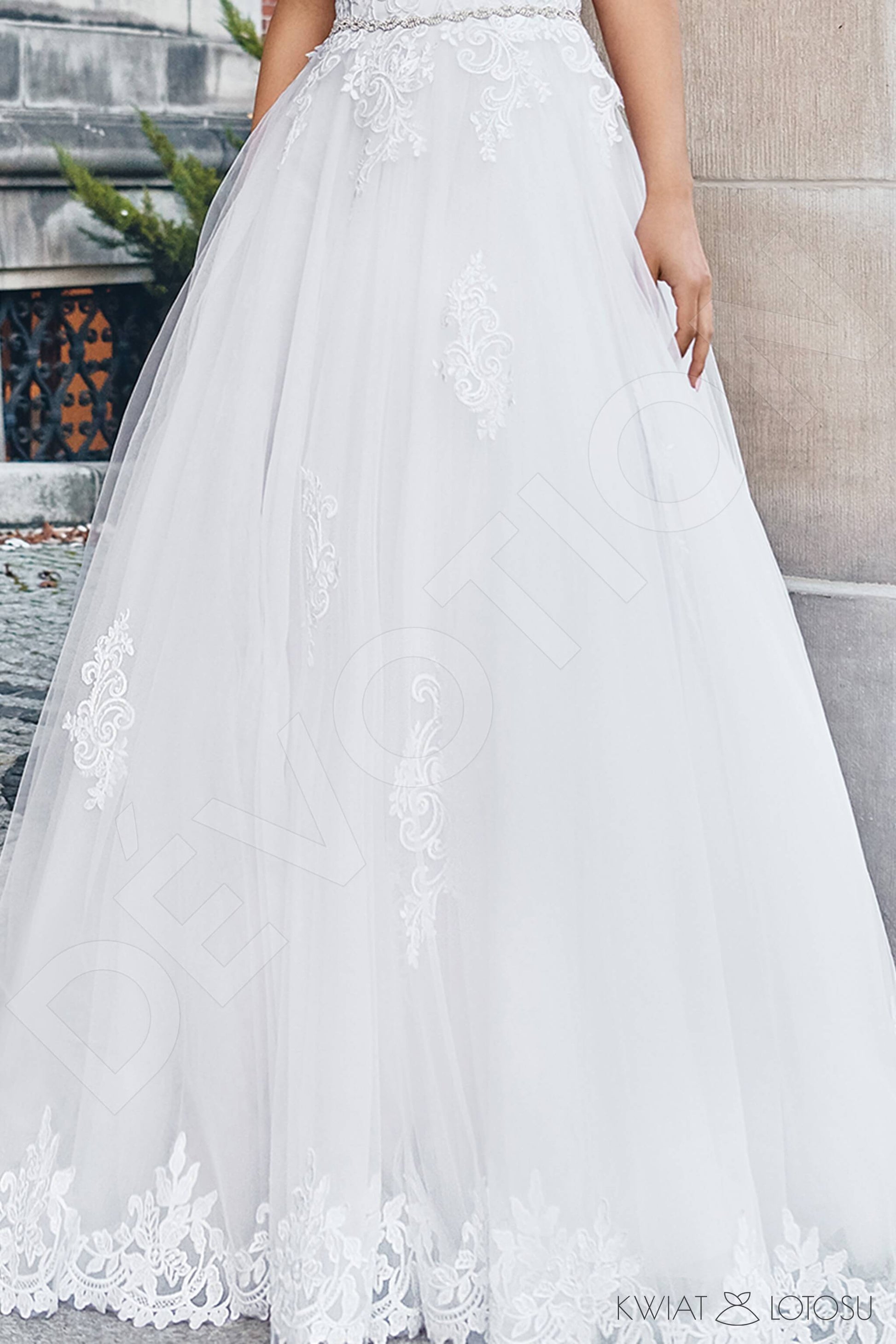 Carmen A-line V-neck White Wedding dress