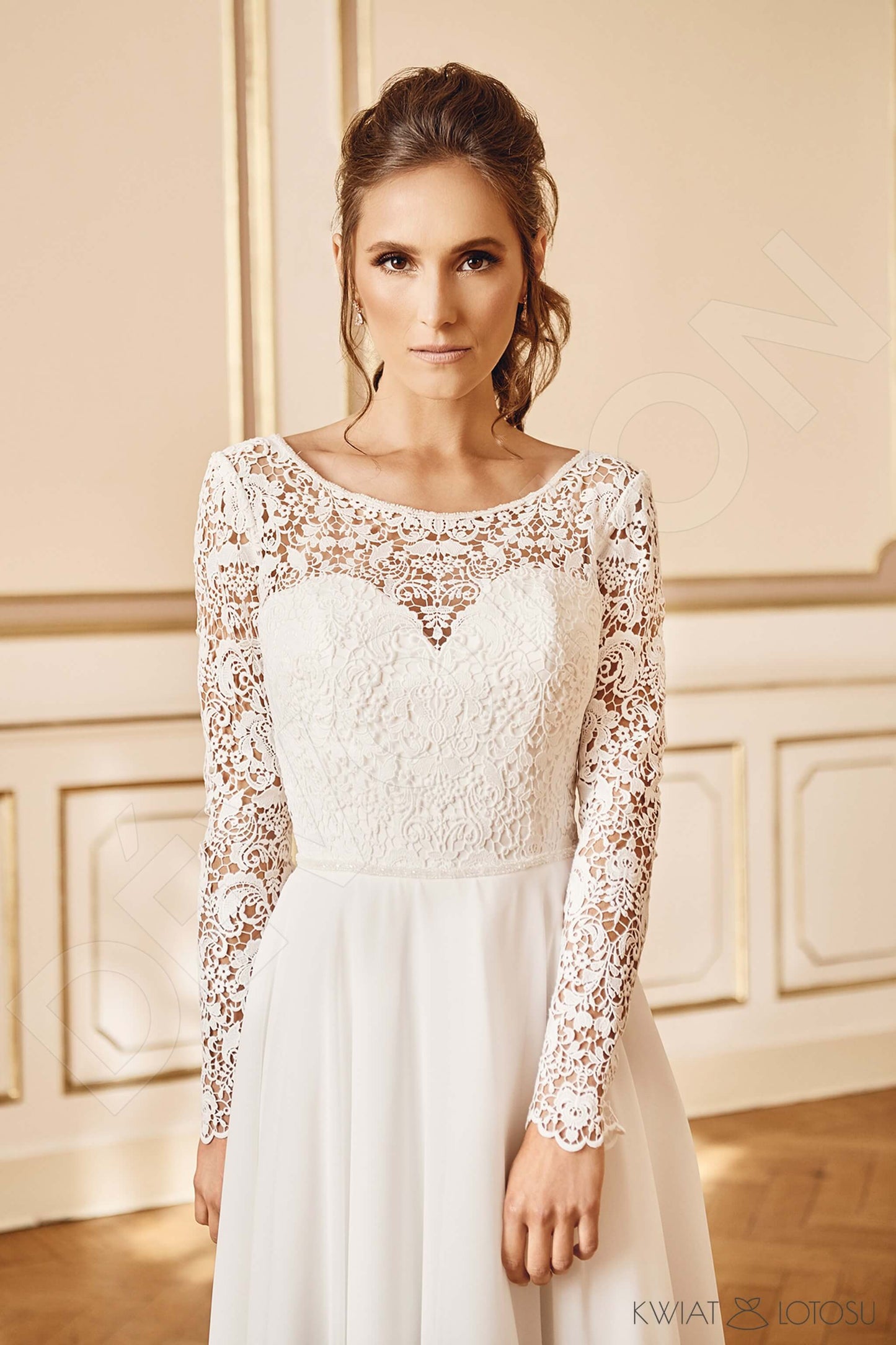 Citra Full back A-line Long sleeve Wedding Dress 2