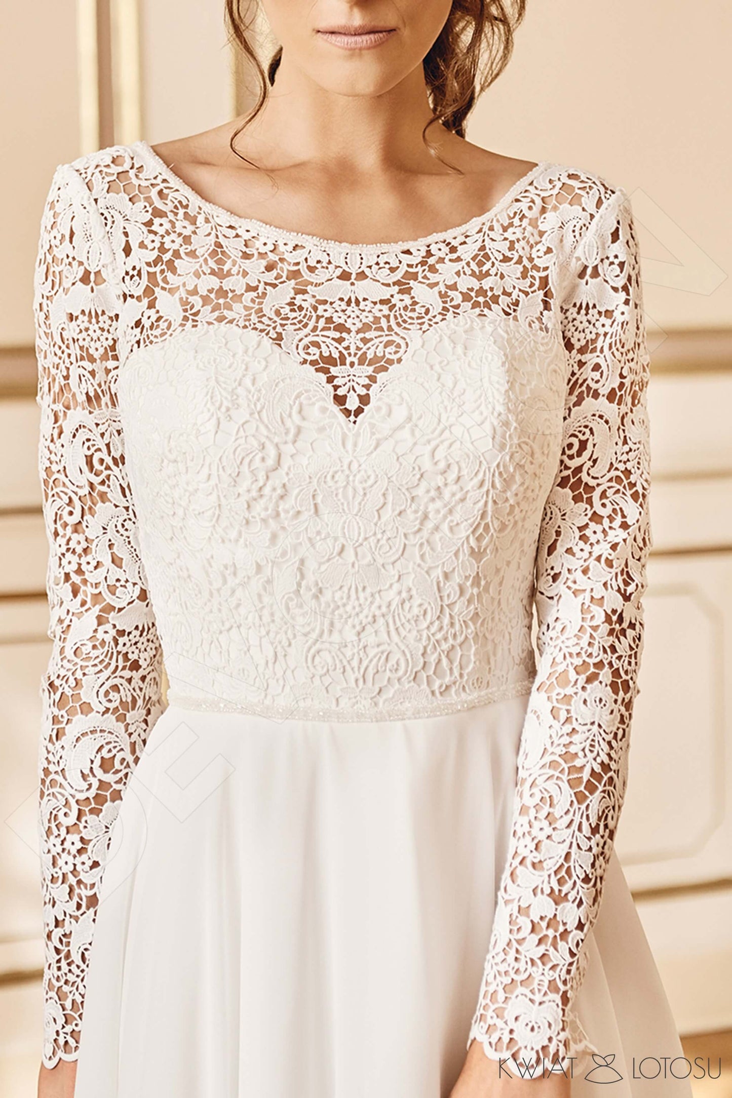 Citra Full back A-line Long sleeve Wedding Dress 3