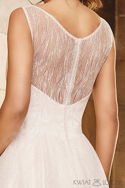 Lumia Full back A-line Sleeveless Wedding Dress 5