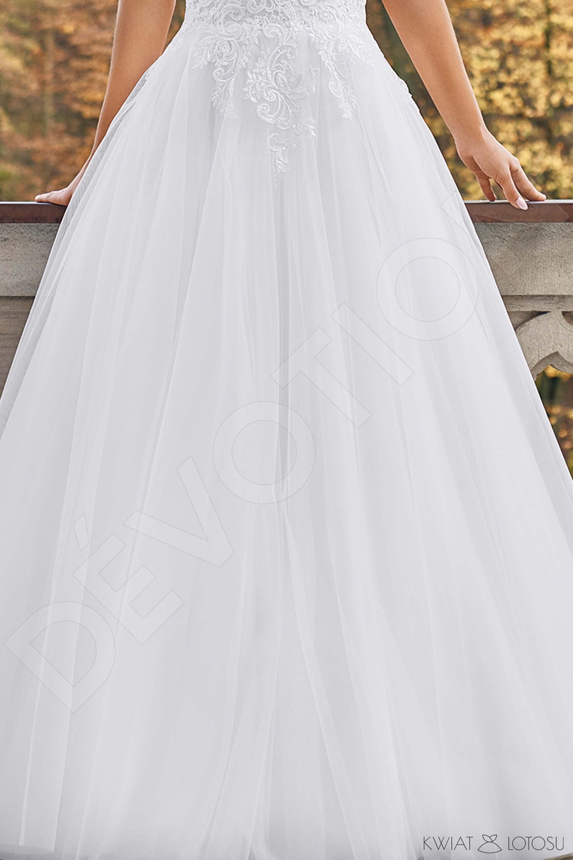 Tessa A-line V-neck Ivory Wedding dress