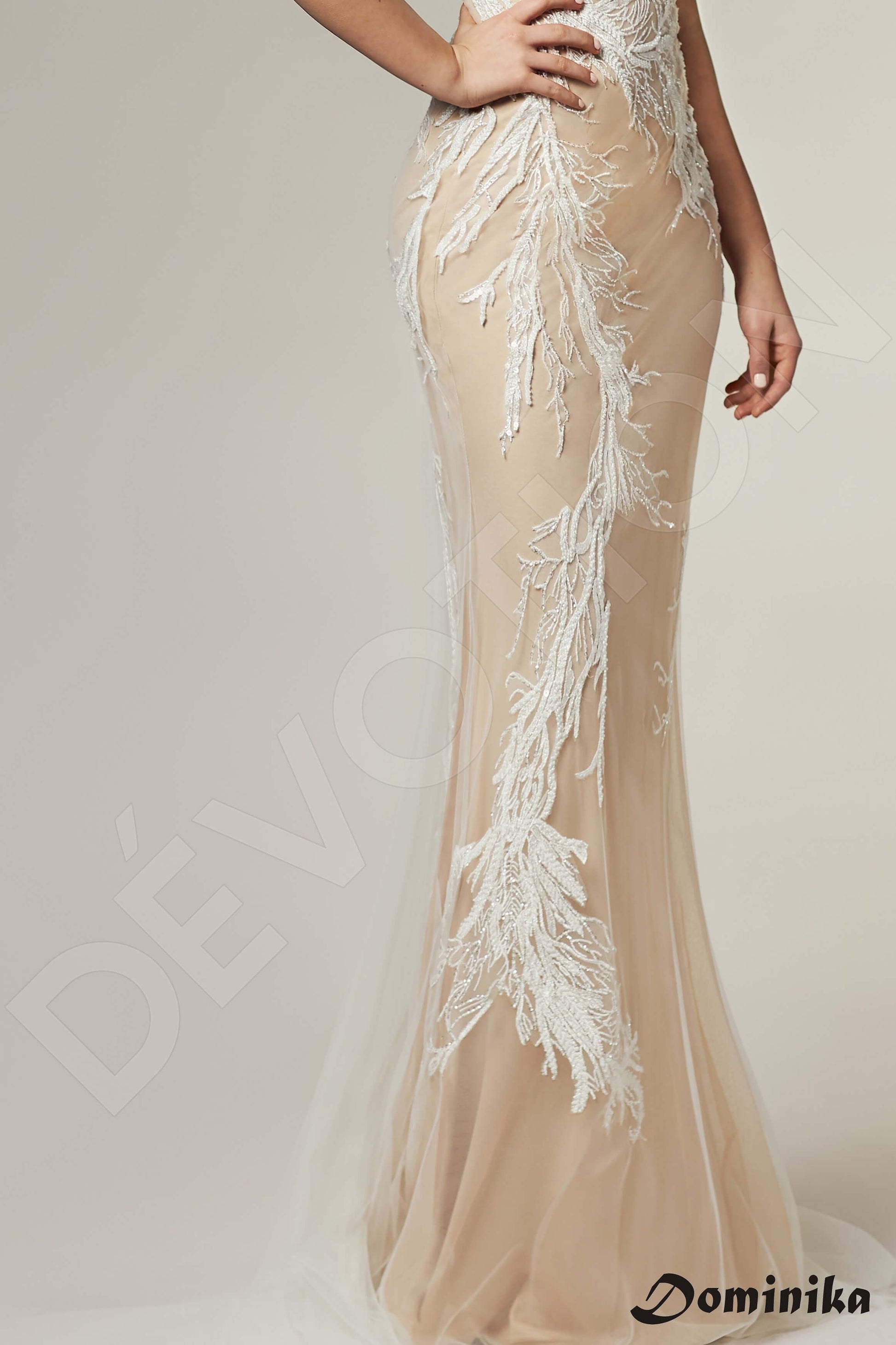 Briallen Trumpet/Mermaid V-neck Cappuccino Ivory Wedding dress