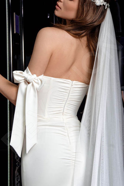 Bonie Open back Sheath/Column Sleeveless Wedding Dress 5