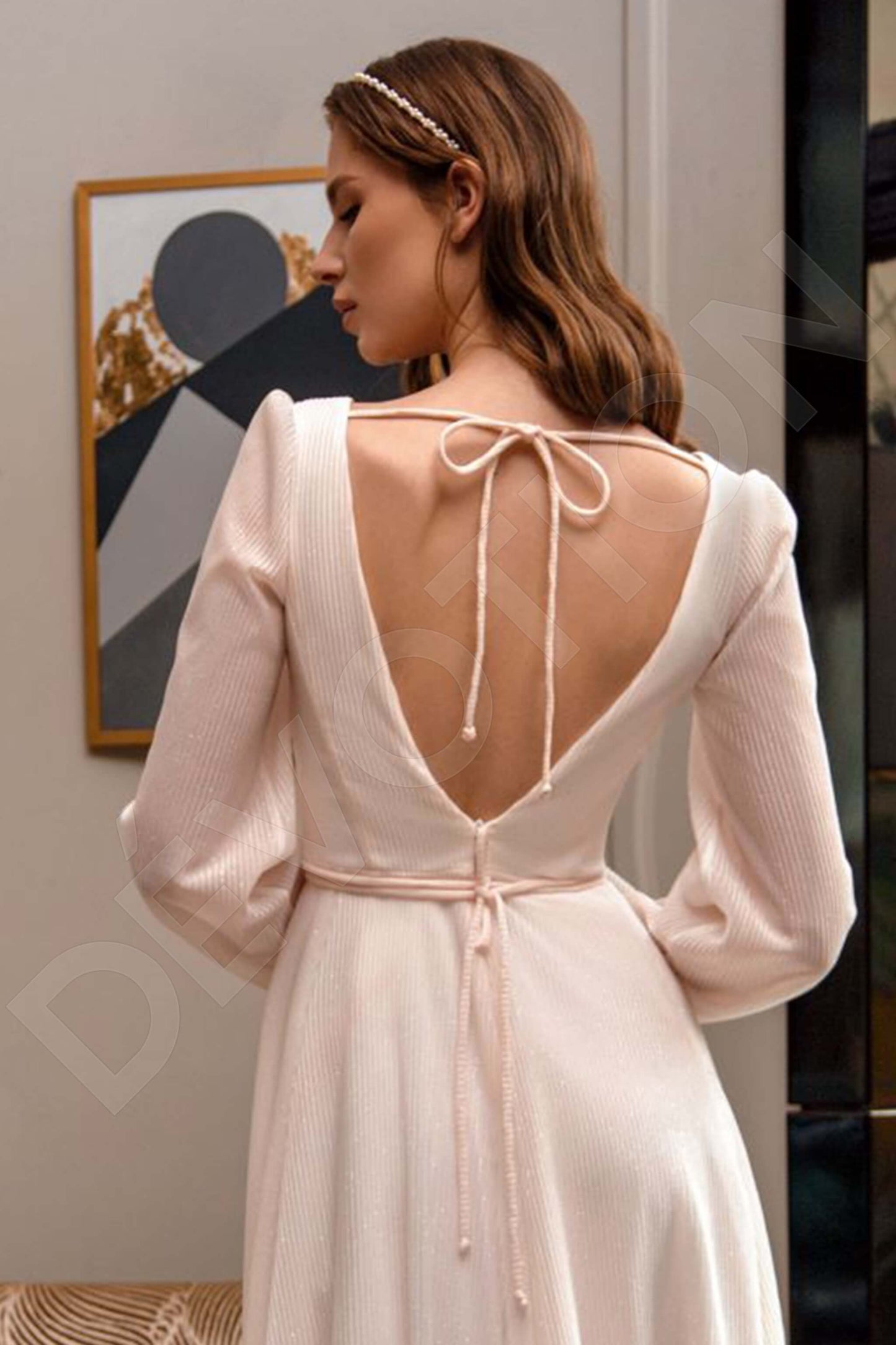 Mendi Open back A-line Long sleeve Wedding Dress 3