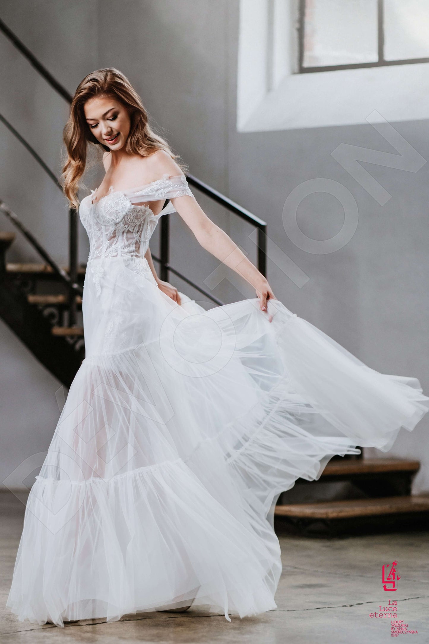 Arvetta Open back A-line Sleeveless Wedding Dress 3