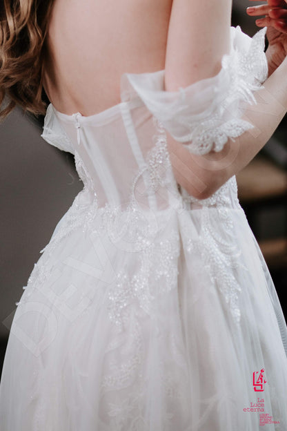 Arvetta Open back A-line Sleeveless Wedding Dress 4
