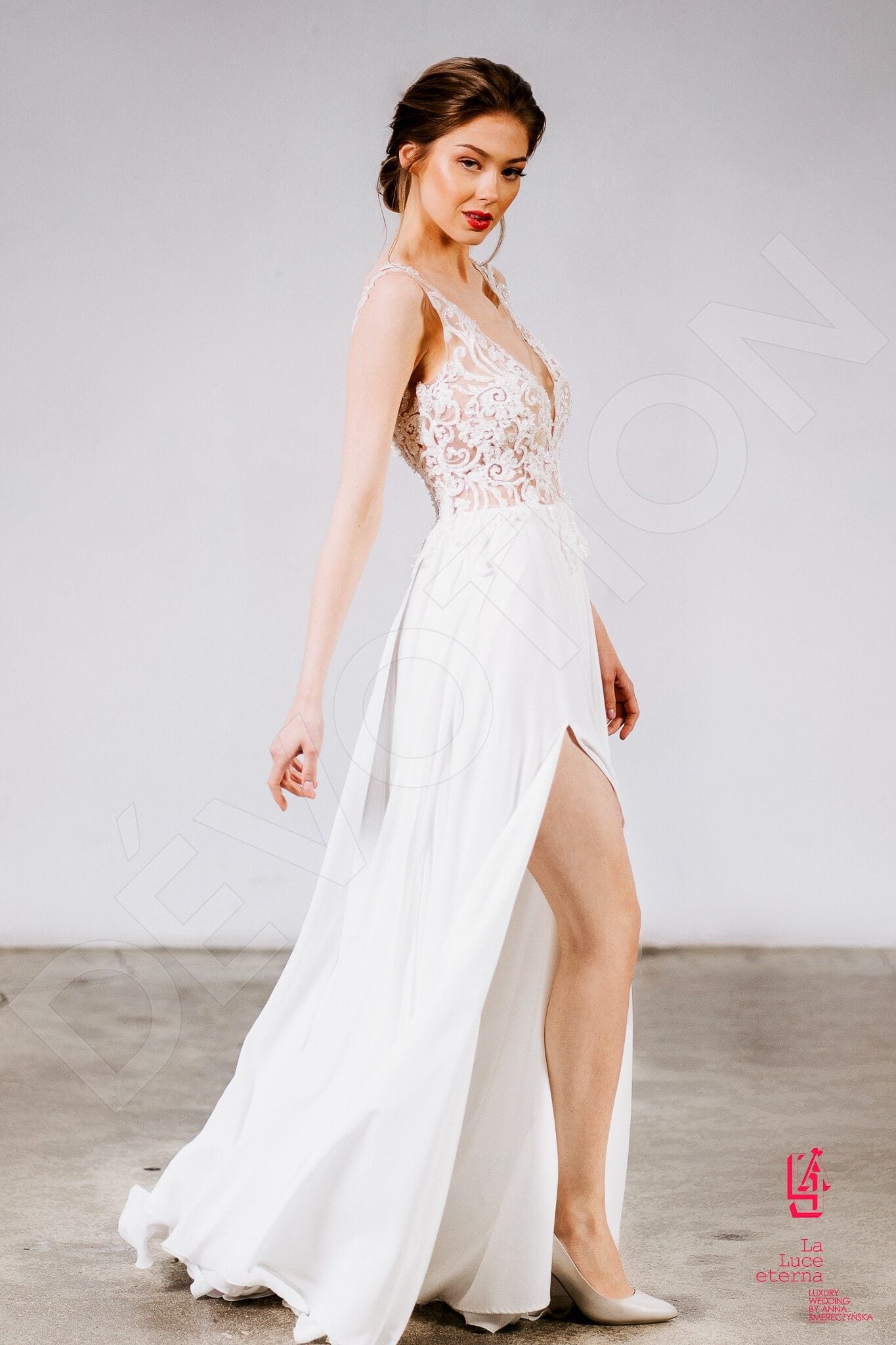 Roise Full back A-line Straps Wedding Dress Front