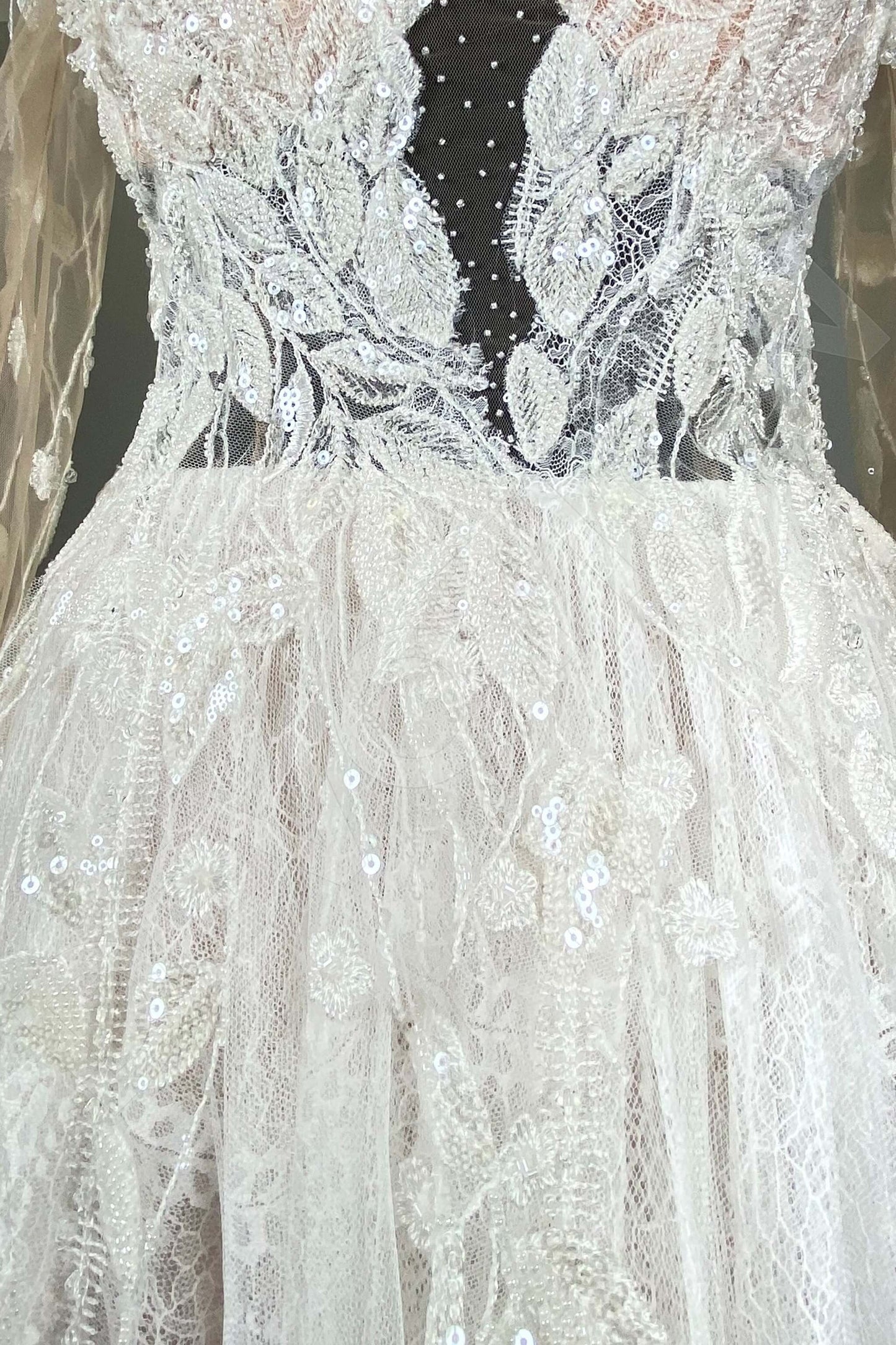 Aegla Full back A-line Long sleeve Wedding Dress 10