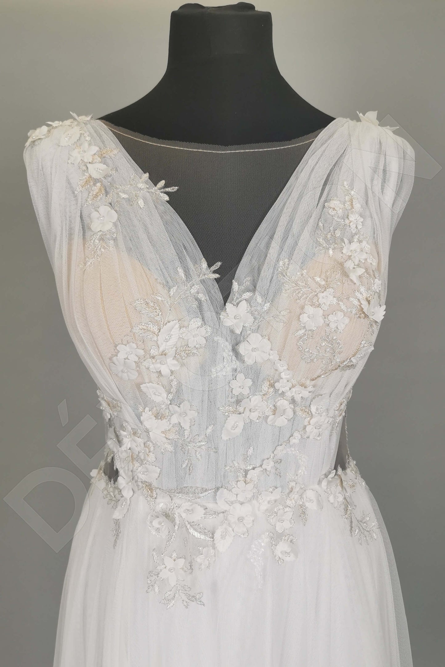 Pink Edelweiss Full back A-line Sleeveless Wedding Dress 11