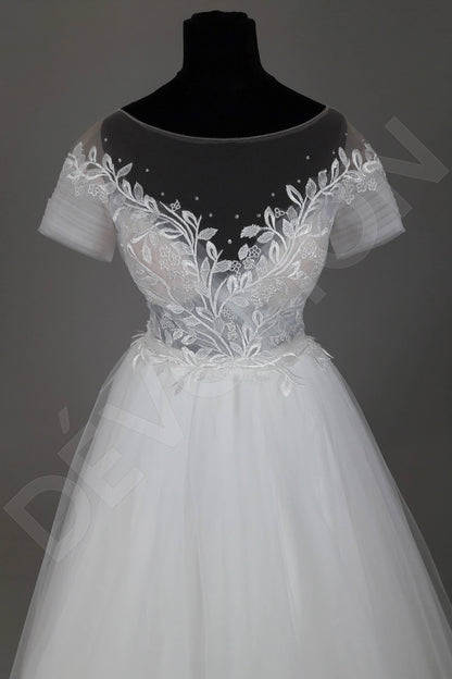 Yenene Full back Princess/Ball Gown Short/ Cap sleeve Wedding Dress 6