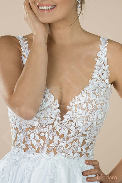 Amary Open back A-line Sleeveless Wedding Dress 7