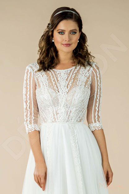 Soninia Open back A-line Half sleeve Wedding Dress 3