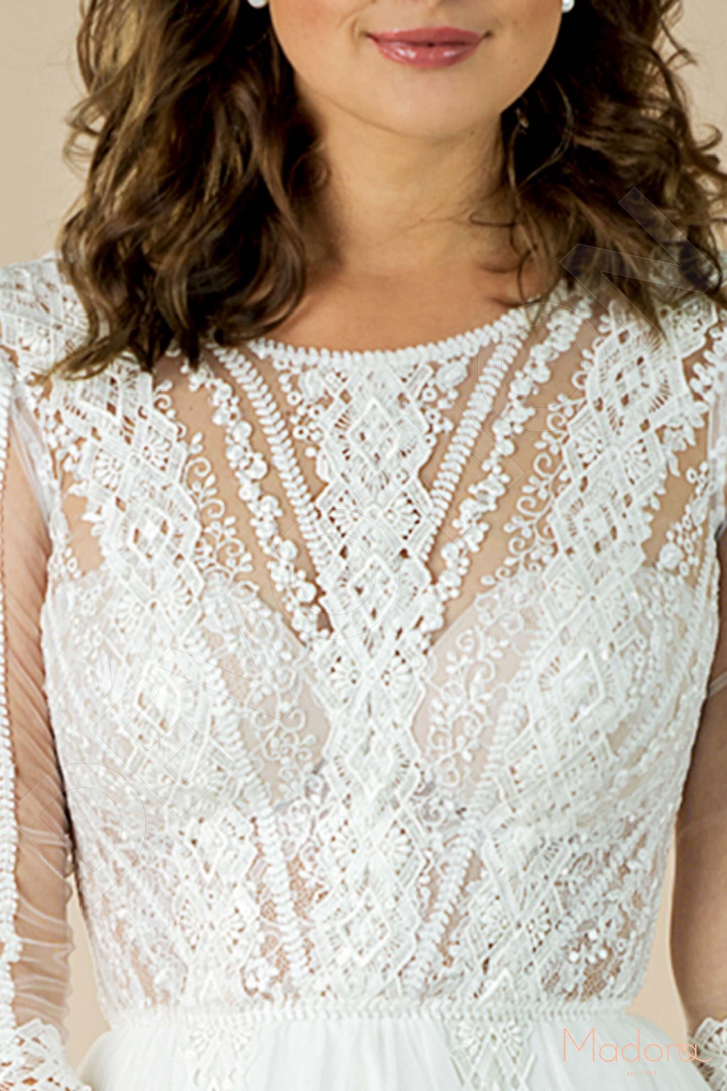 Soninia Open back A-line Half sleeve Wedding Dress 4