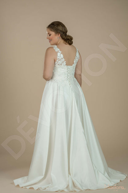 Harlow Open back A-line Sleeveless Wedding Dress Back