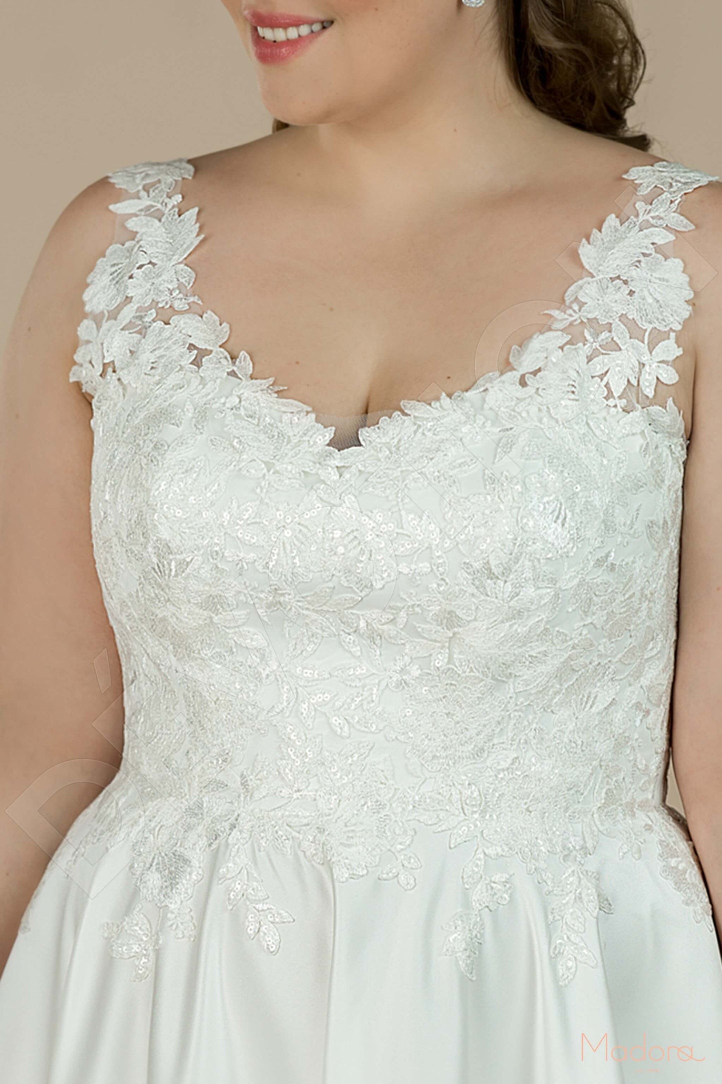 Harlow Open back A-line Sleeveless Wedding Dress 4