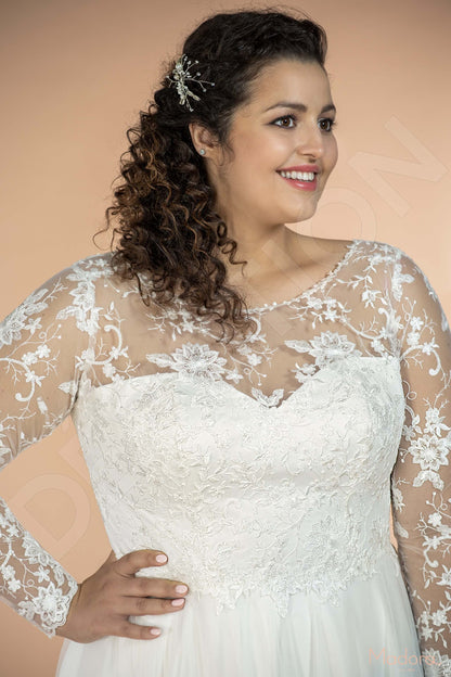 Jasmi Open back A-line Long sleeve Wedding Dress 5