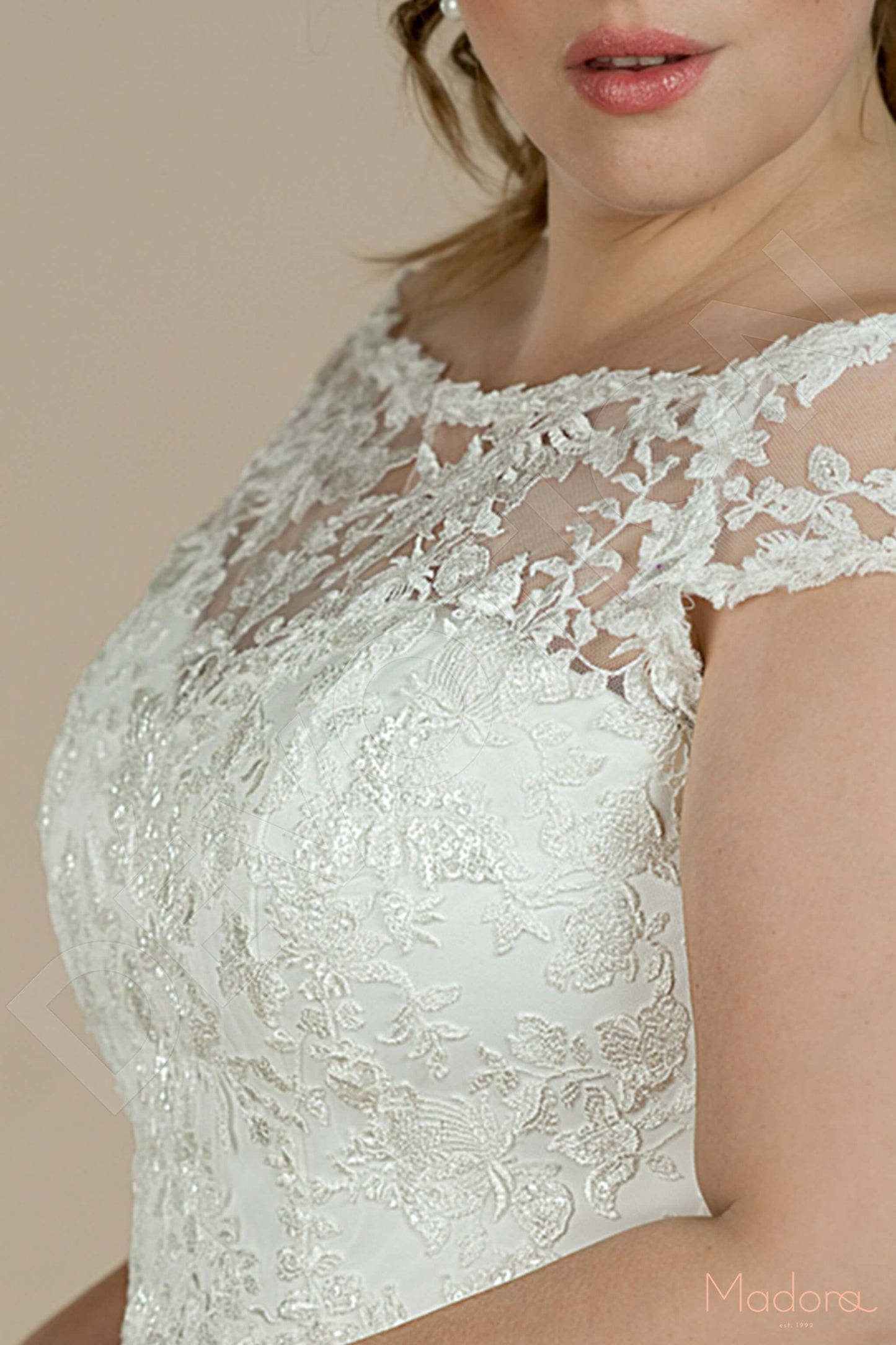 Lorenna Full back A-line Short/ Cap sleeve Wedding Dress 6