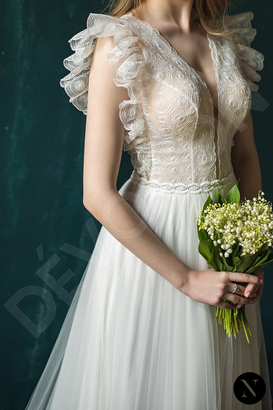 Stelia Open back A-line Sleeveless Wedding Dress 4