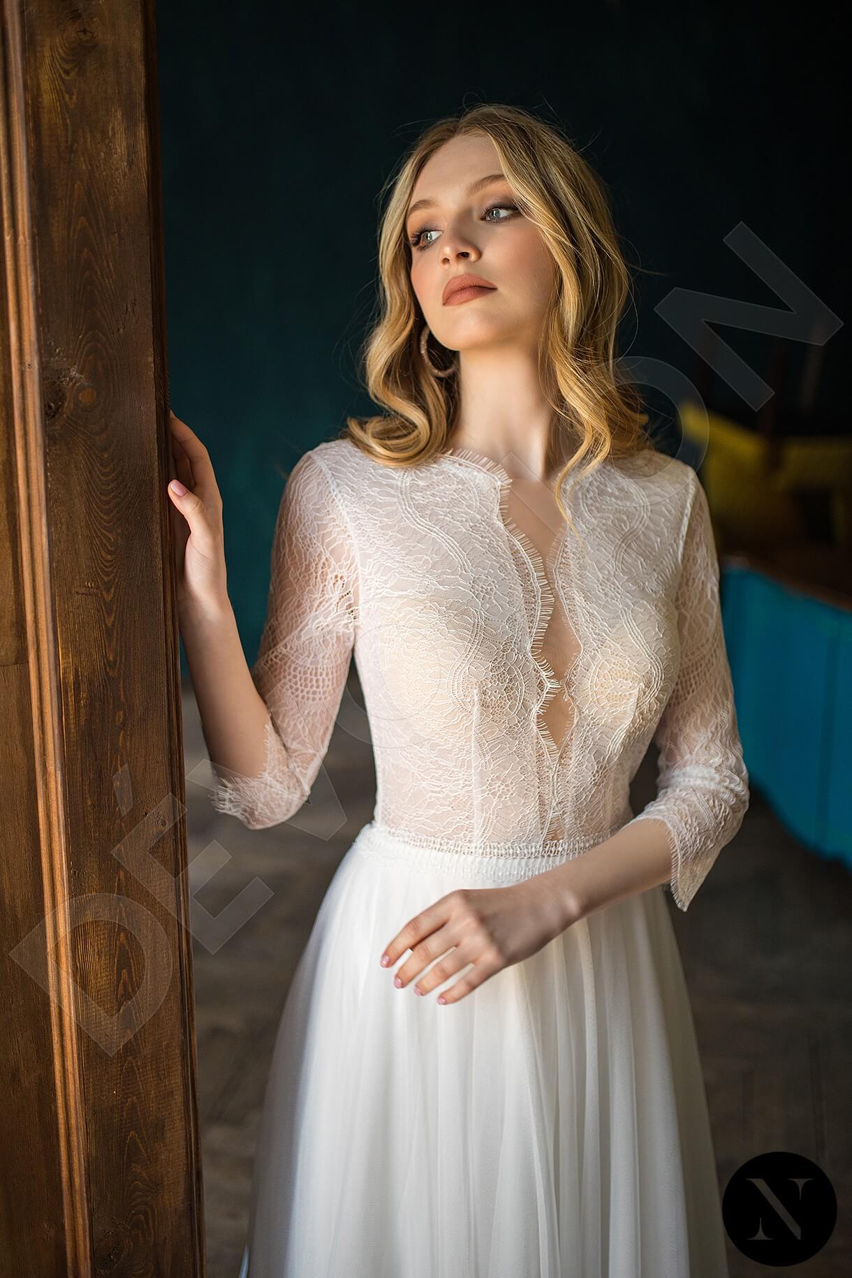 Clarinia Open back A-line 3/4 sleeve Wedding Dress 2