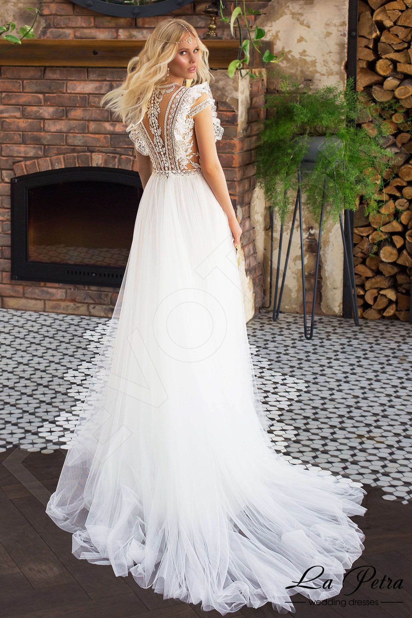 Ervin Full back A-line Short/ Cap sleeve Wedding Dress 5