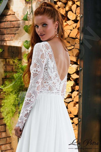 Lizet Open back A-line Long sleeve Wedding Dress 4