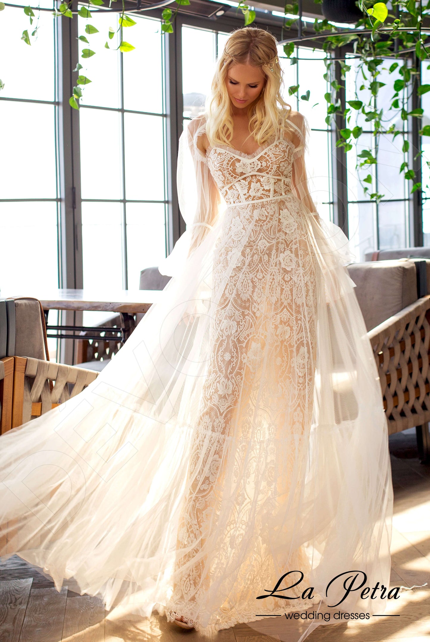 Neve Open back A-line Long sleeve Wedding Dress Front