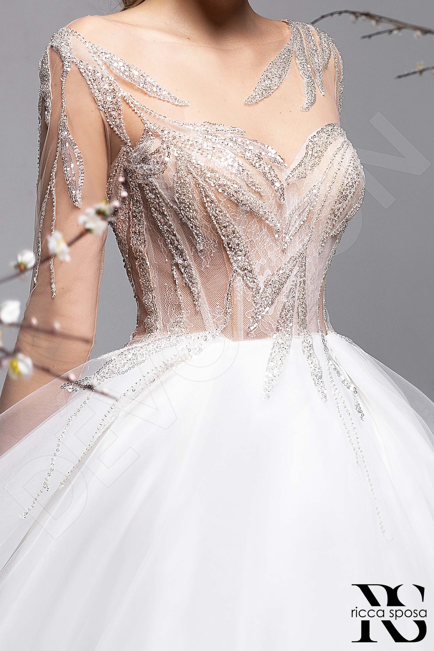 Fiorinella Illusion back A-line Long sleeve Wedding Dress 6