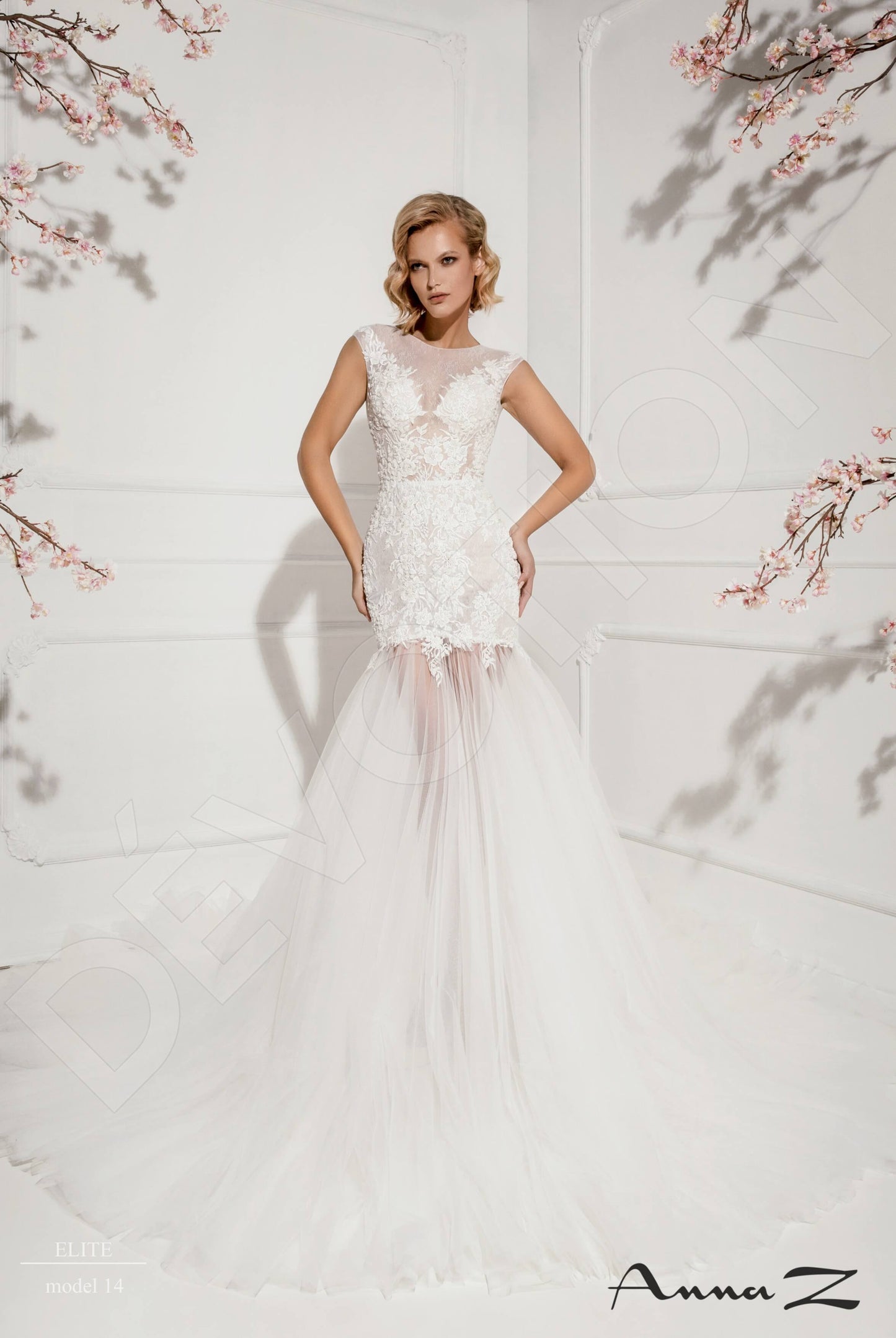 Laurina Full back Sheath/Column Sleeveless Wedding Dress 4