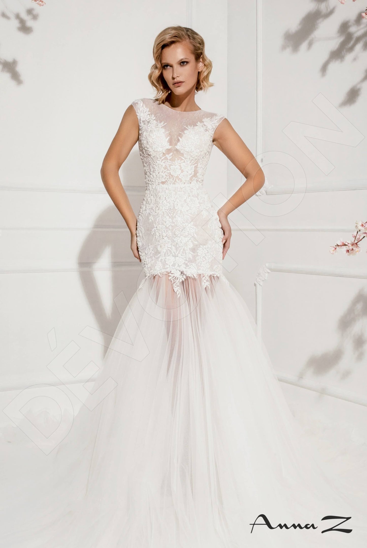 Laurina Full back Sheath/Column Sleeveless Wedding Dress Front