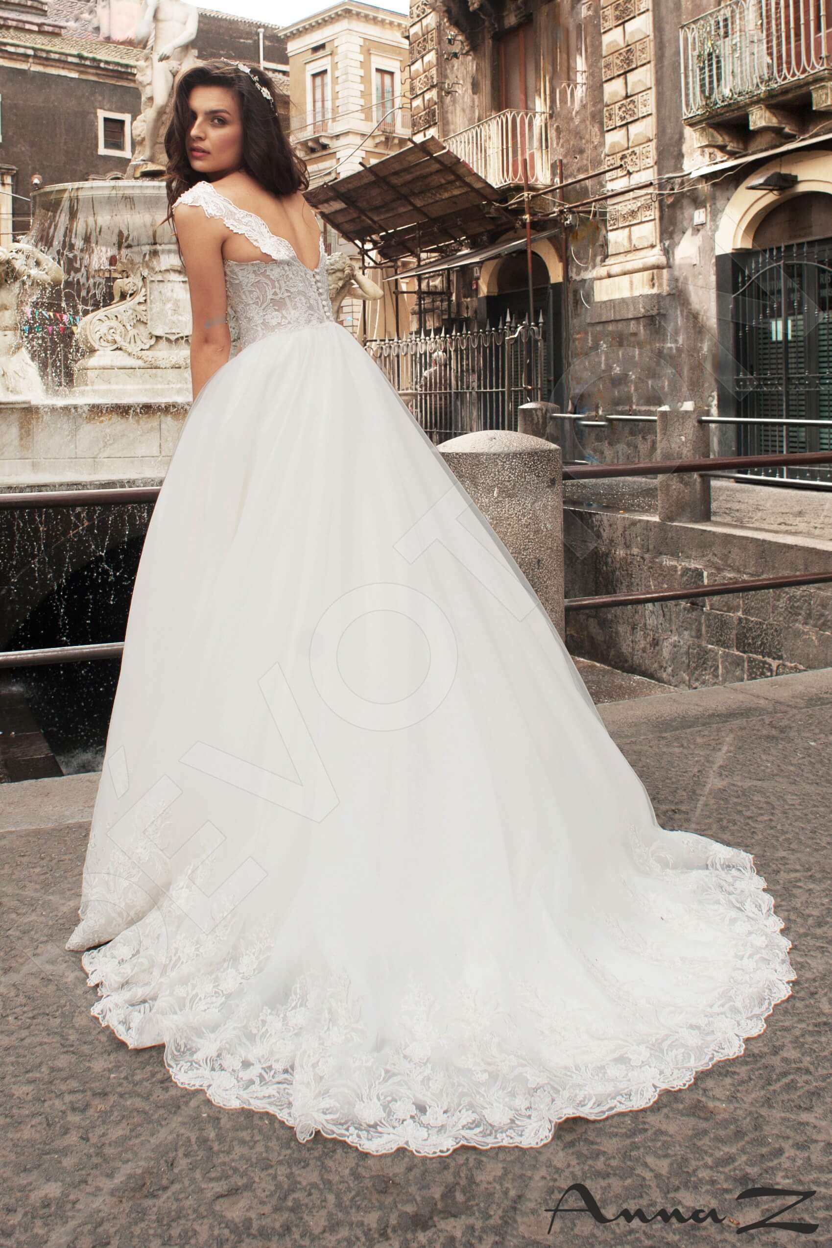 Orinne Princess/Ball Gown V-neck Ivory Wedding dress