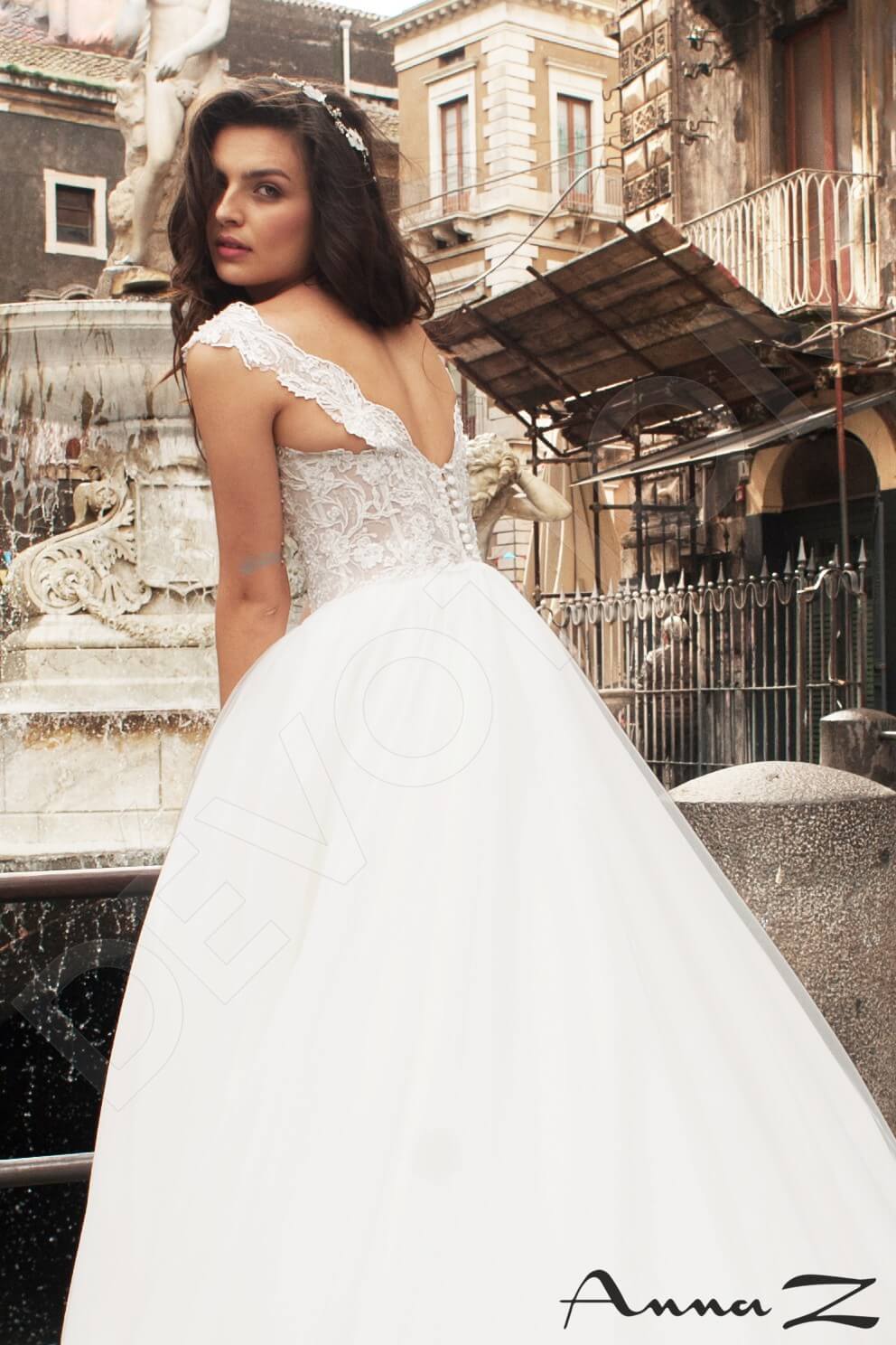 Orinne Princess/Ball Gown V-neck Ivory Wedding dress