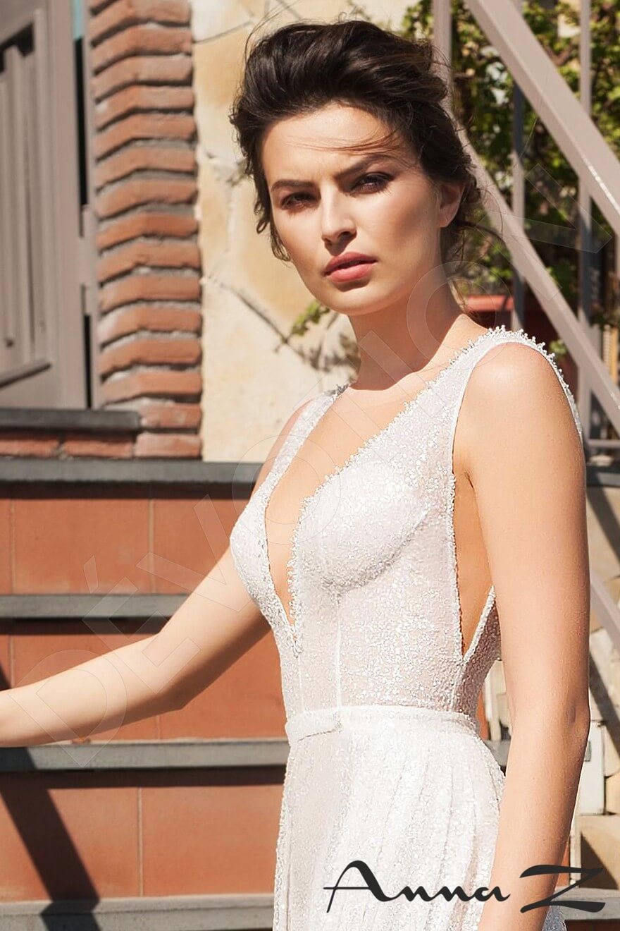 Isidora A-line V-neck Ivory Cappuccino Wedding dress