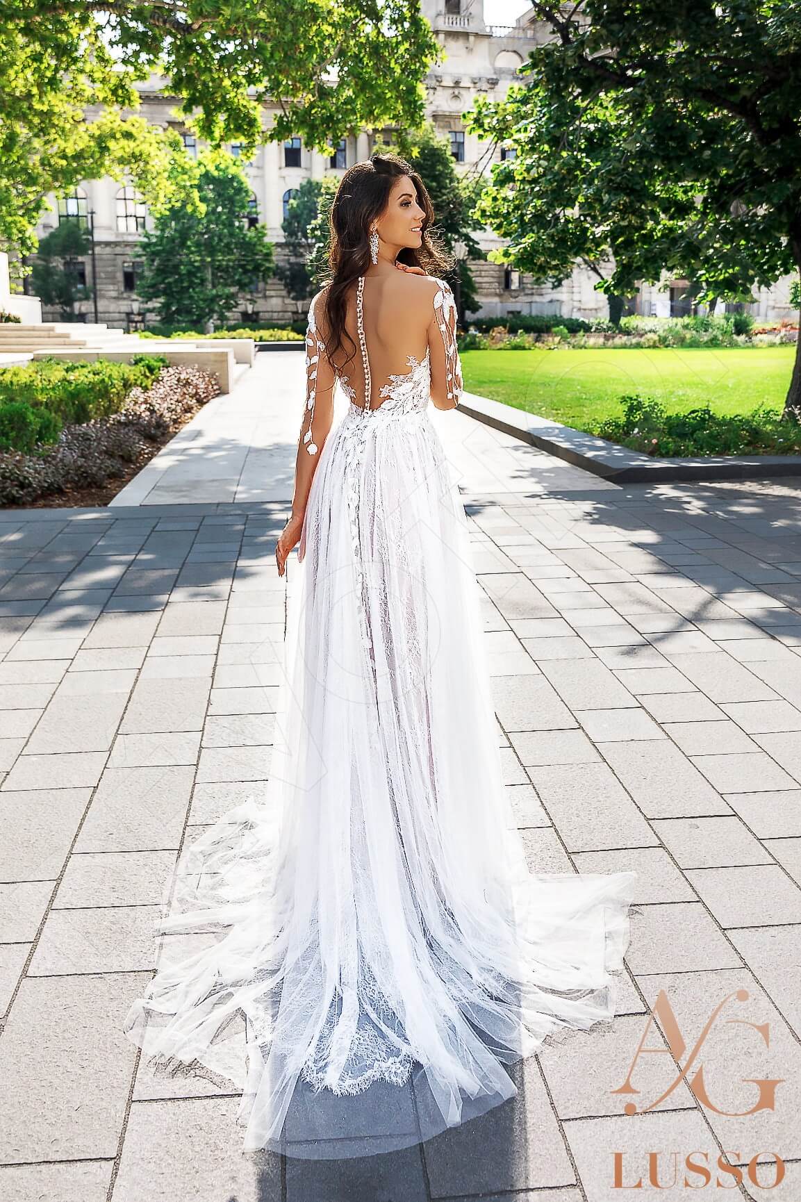 Aegla A-line Illusion Ivory Carne Wedding dress