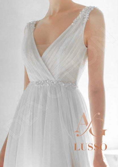 Chloelini Open back Sheath/Column Sleeveless Wedding Dress 6