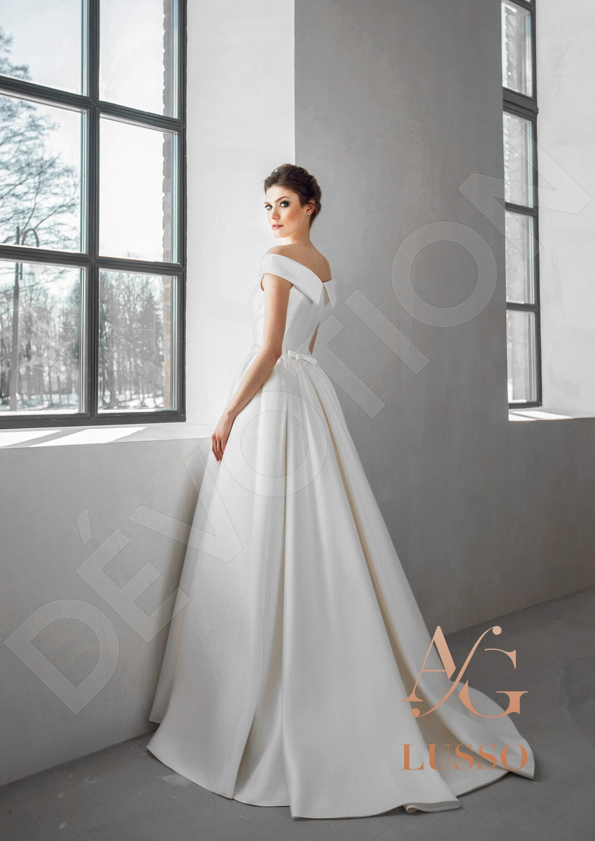 Corsa A-line Off-shoulder/Drop shoulders Darkivory Wedding dress