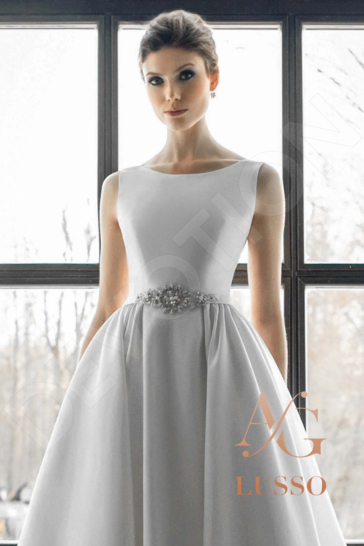 Henrini Open back A-line Sleeveless Wedding Dress 6