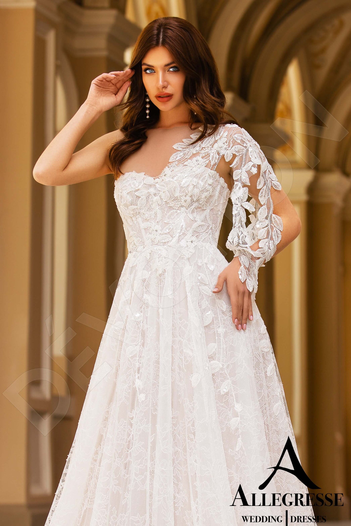 Dorianna Open back A-line One sleeve Wedding Dress 5